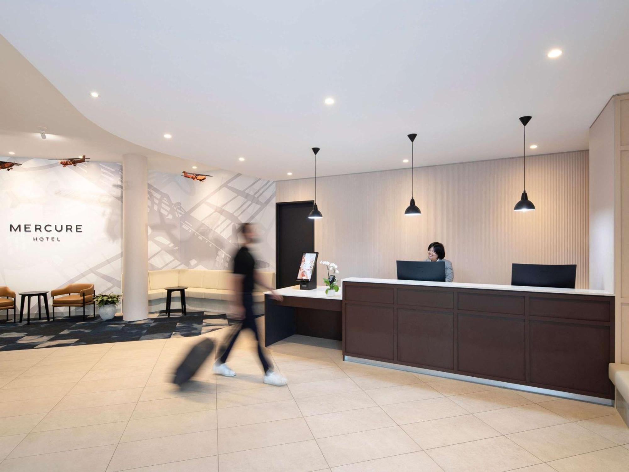 Mercure Sydney Bankstown Exterior foto