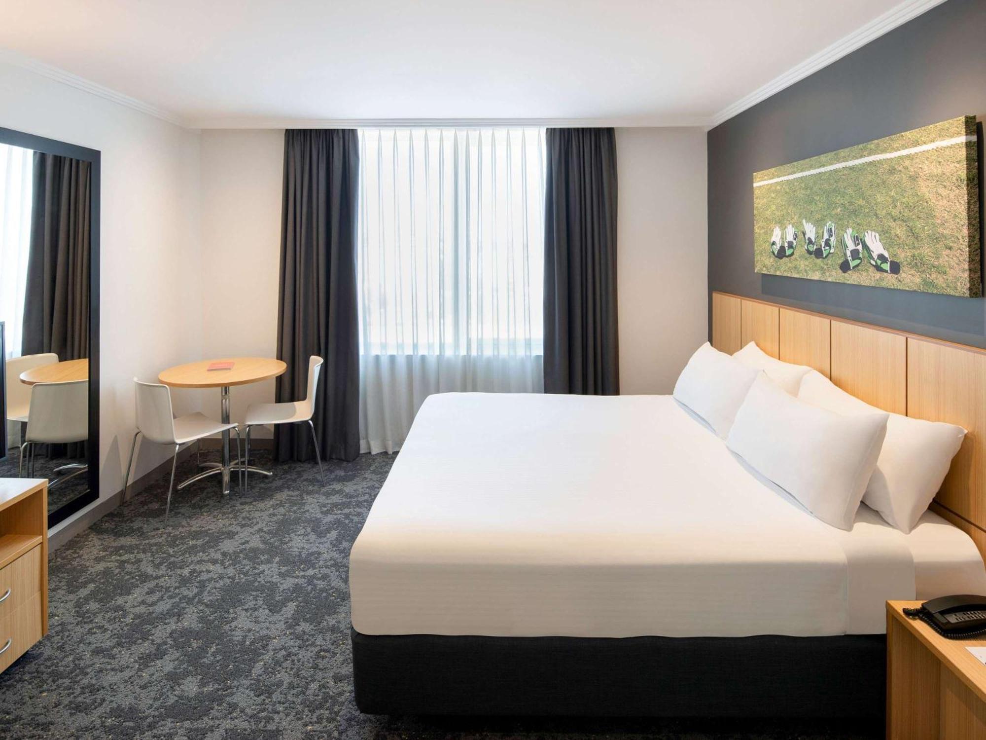 Mercure Sydney Bankstown Exterior foto